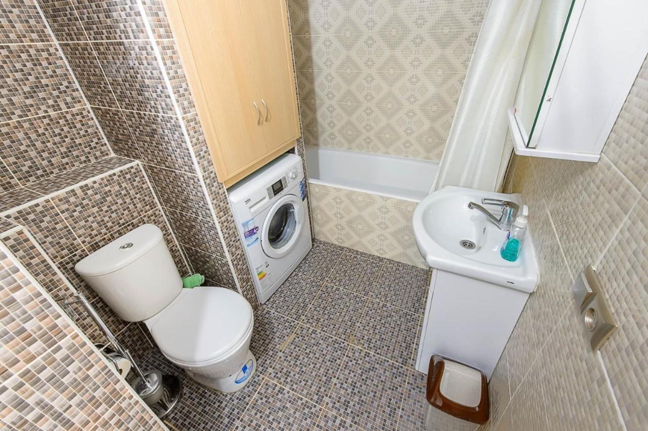 Apartment Оn Makatayeva 5 B Almaty Exterior photo