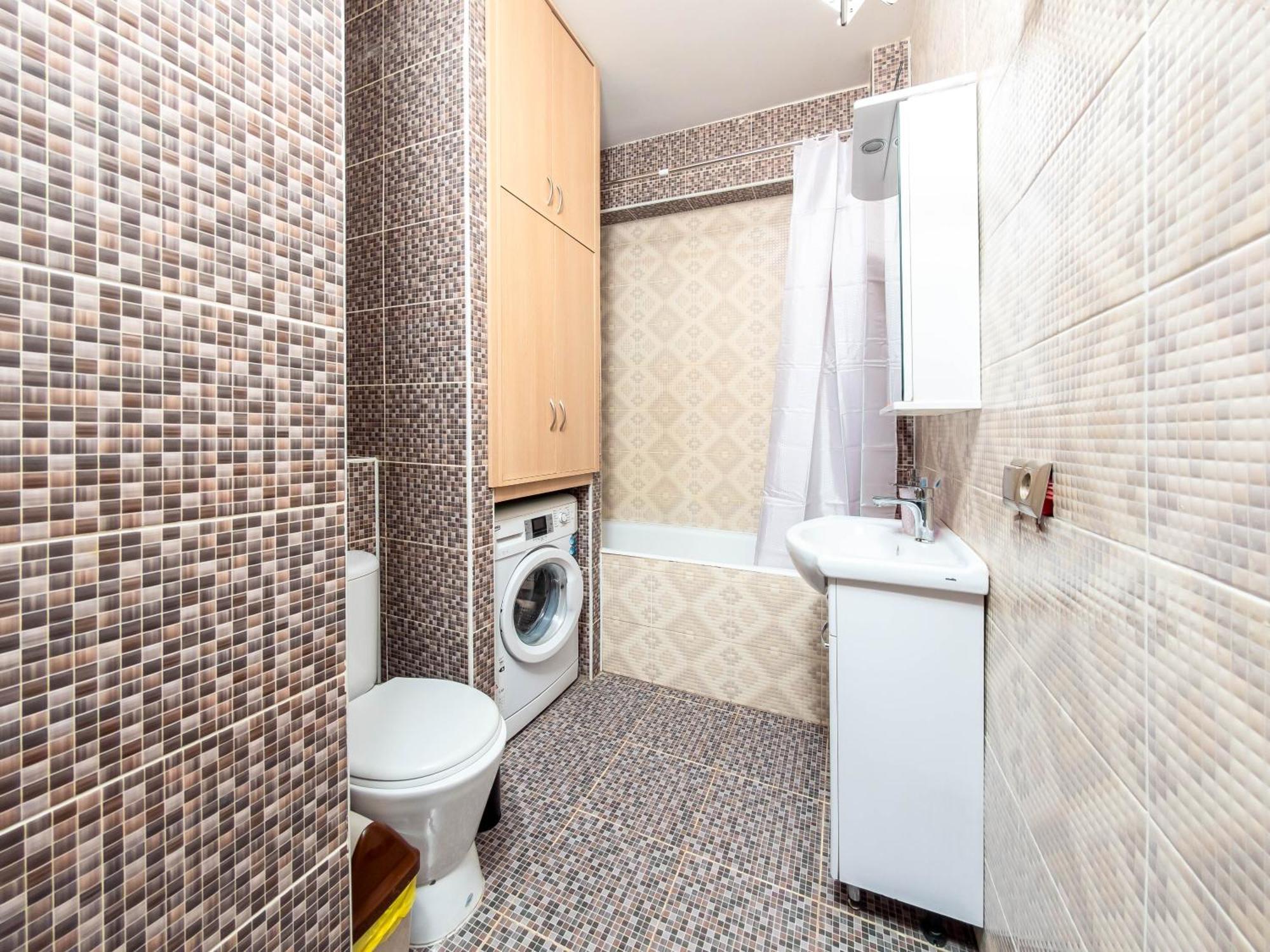 Apartment Оn Makatayeva 5 B Almaty Exterior photo