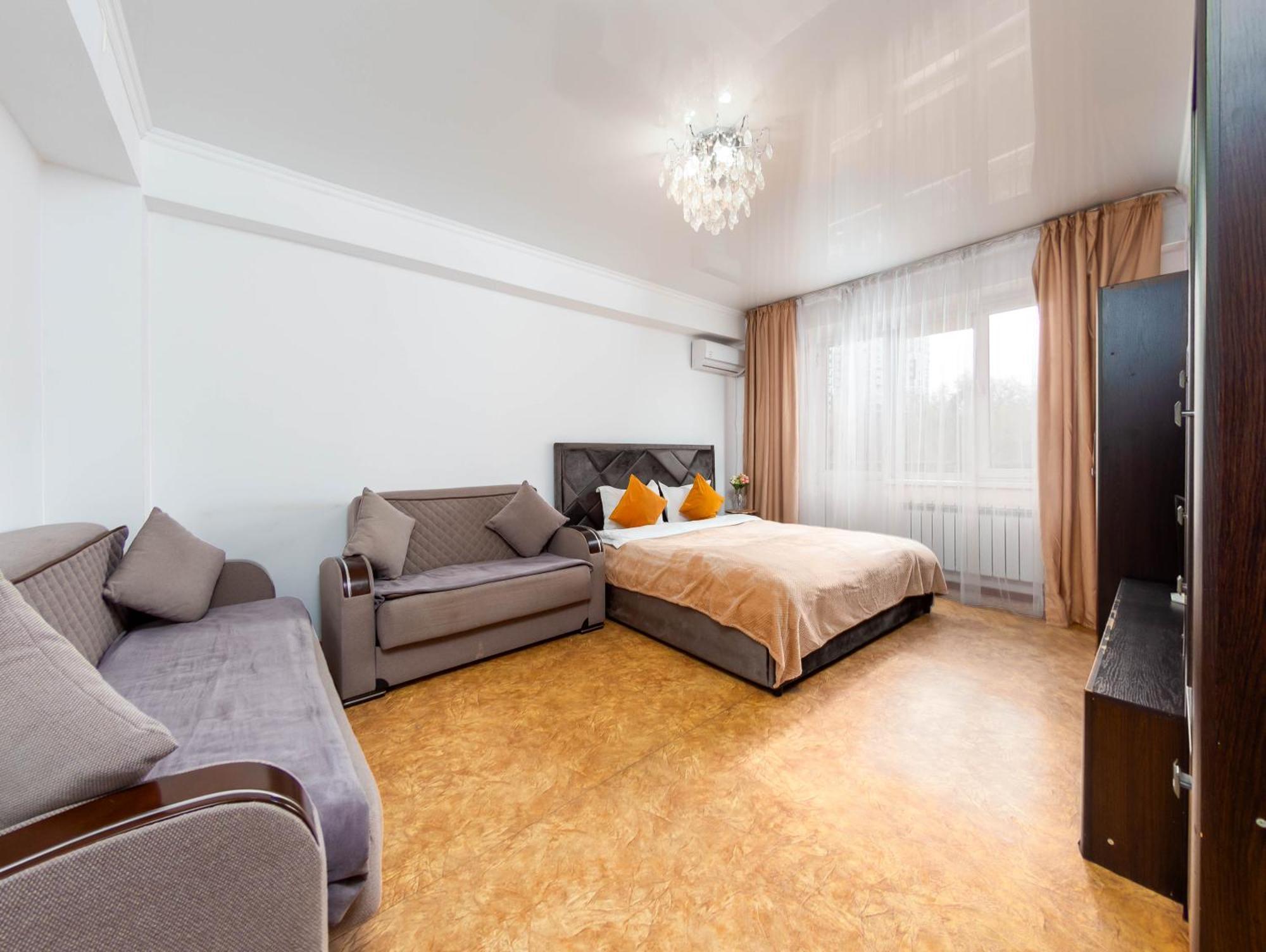 Apartment Оn Makatayeva 5 B Almaty Exterior photo