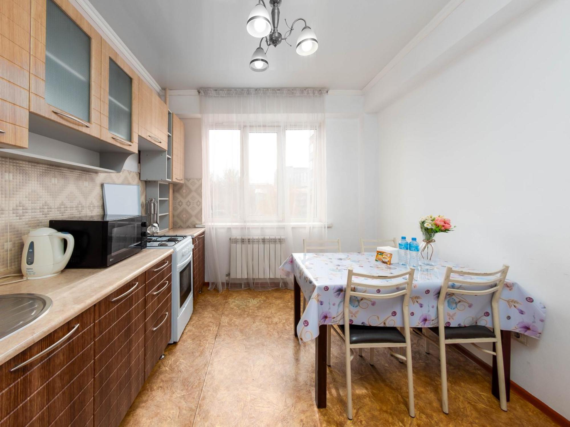 Apartment Оn Makatayeva 5 B Almaty Exterior photo